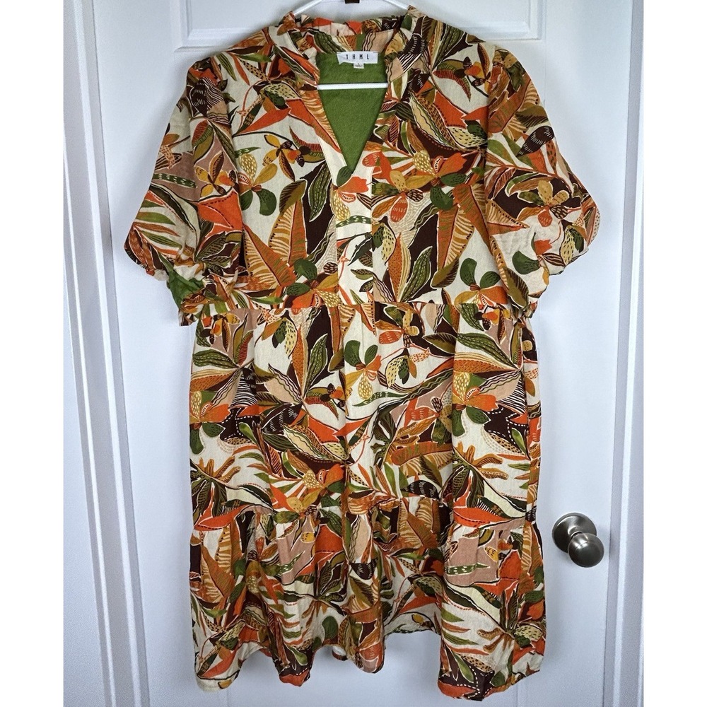 THML Size L Multicolor Floral V-Neck Short Sleeve A-Line Knee Length Dress